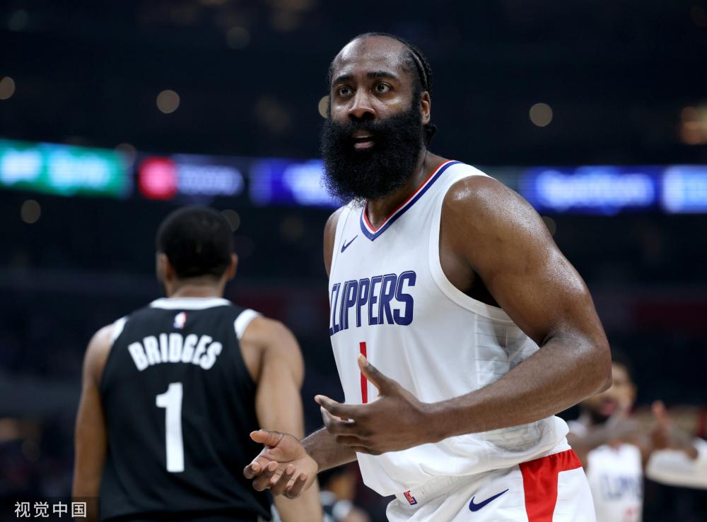 还送出一记 还送出一记