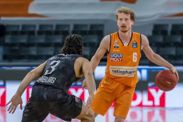 卫的位置 卫的位置